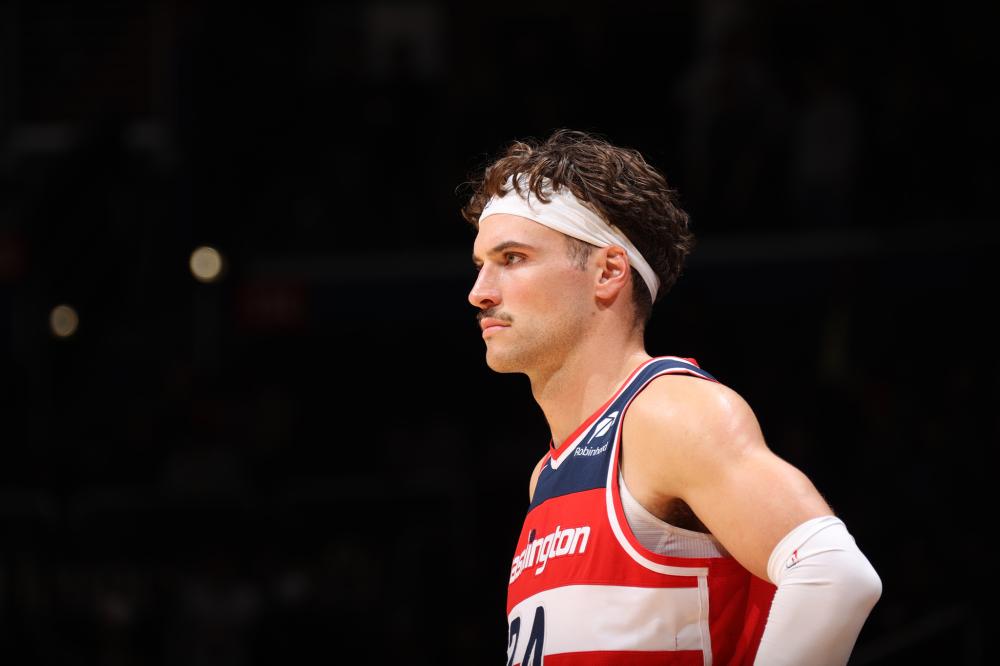 防守转换中 防守转换中