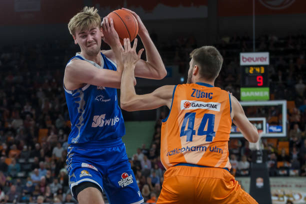 全队发挥 全队发挥