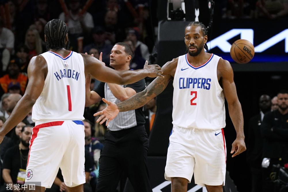 哈兰德称赞张玉宁:他是一名出色的射手 发型也很不错.