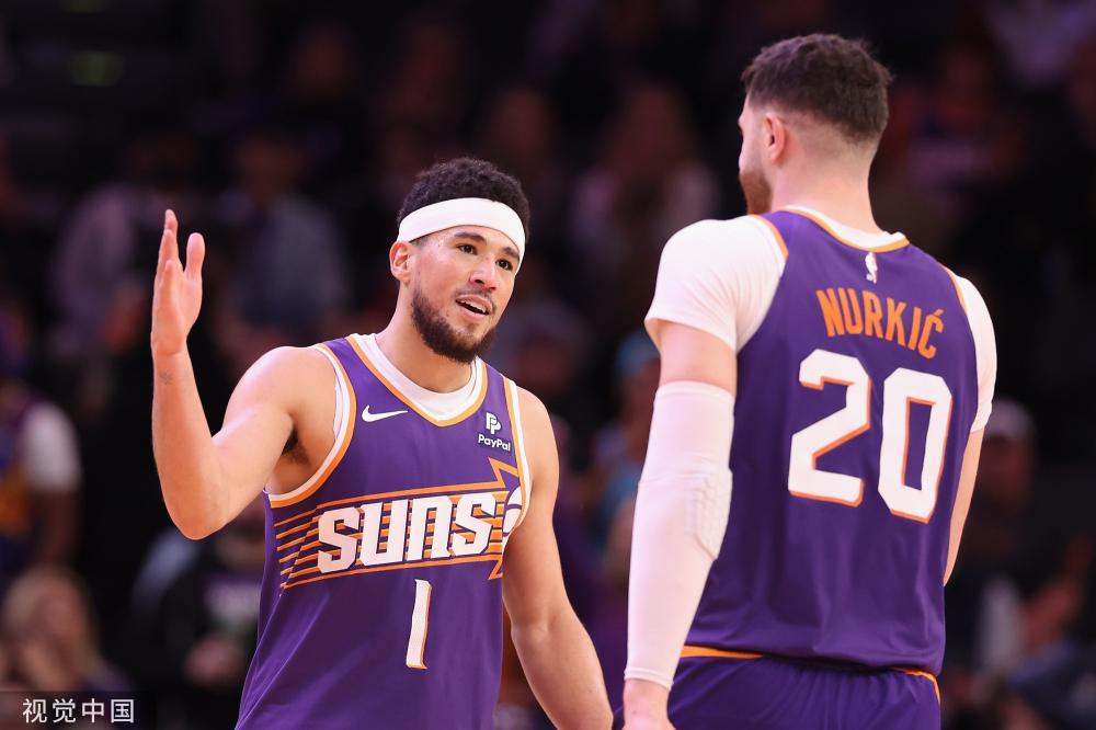 莱万在各个教练手下数据.