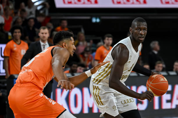 亚泰必须要 亚泰必须要