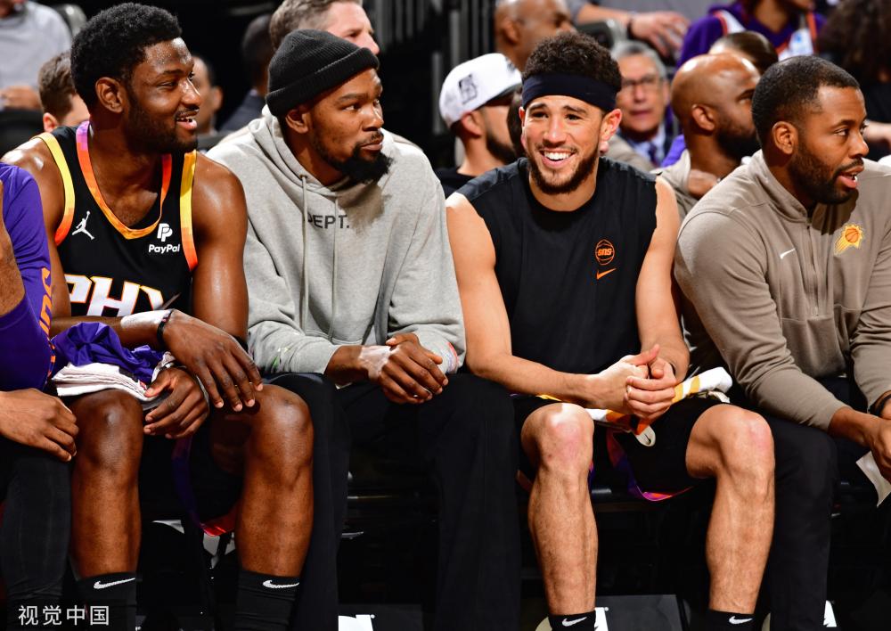 哇塞维拉强势晋级欧冠八强埃梅里带队迎旧主1／4